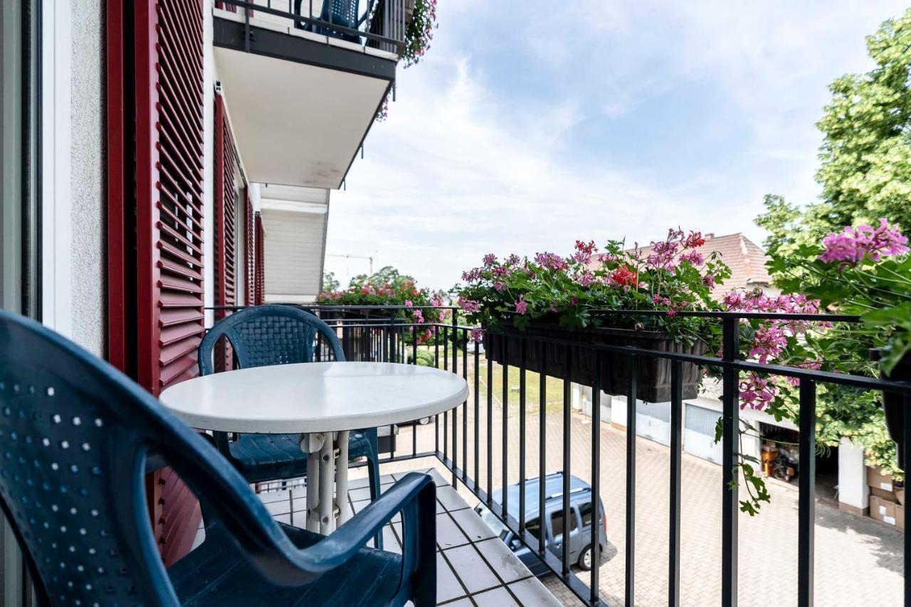 Hotel & Gasthaus Loewen วัลด์เคียร์ช ภายนอก รูปภาพ