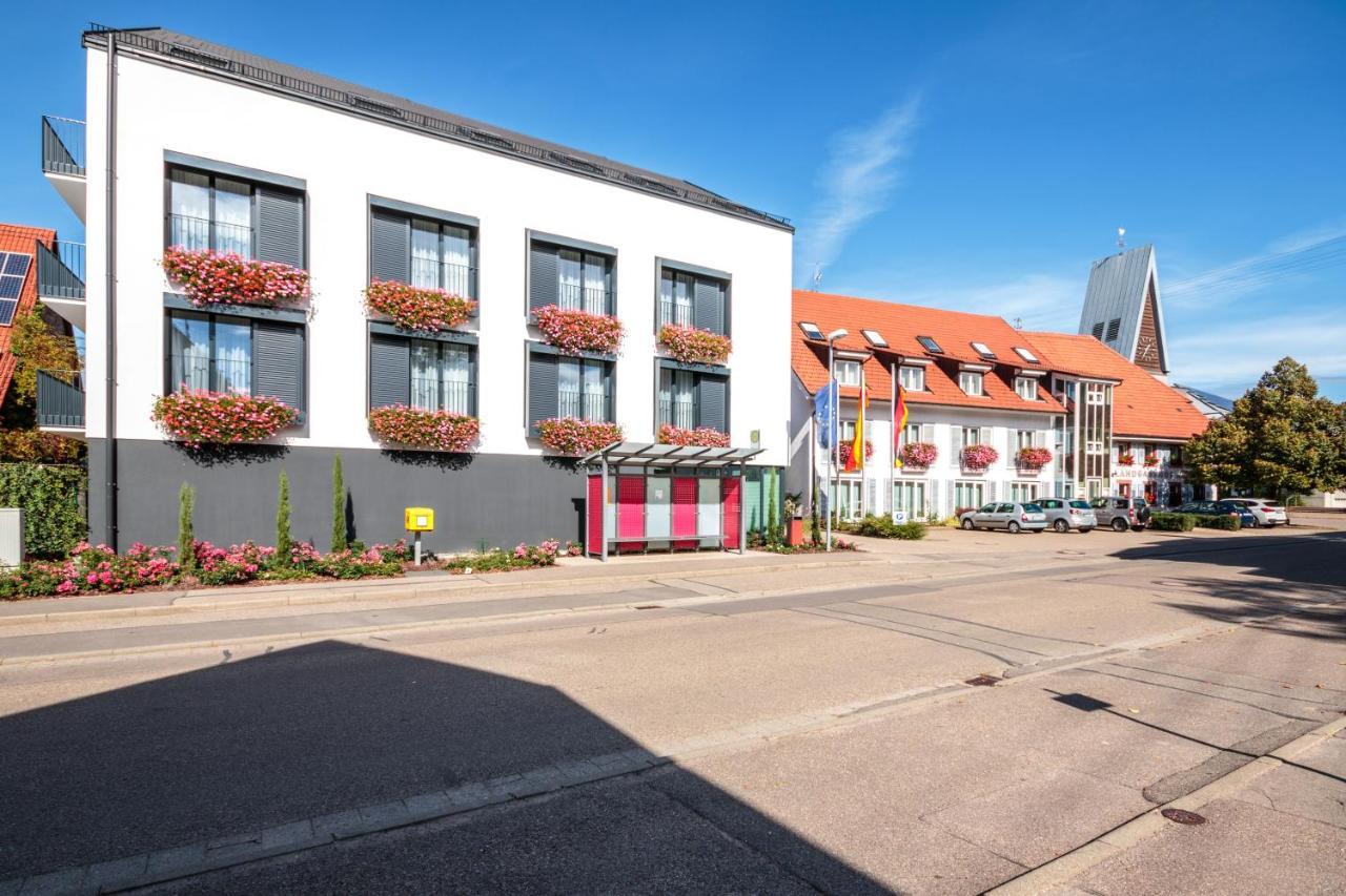 Hotel & Gasthaus Loewen วัลด์เคียร์ช ภายนอก รูปภาพ